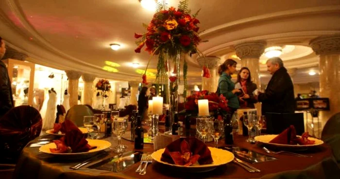 Nuntaşii calcă tot mai rar pragul restaurantelor Flora şi Parc. Foto: Adevărul