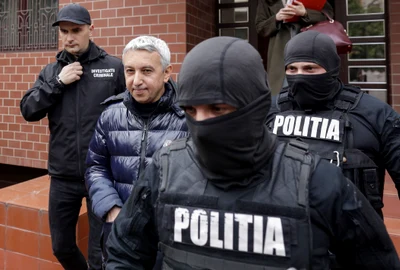 Dan Diaconescu ridicat de poliție de acasă 6 aprilie 2023 FOTO INQUAM Photos OctavGanea (5) jpg