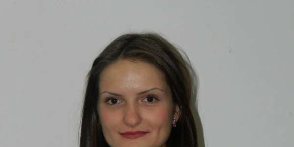 Cum îşi explică o tânără din Râmnicu Vâlcea decizia de a studia la Sorbona