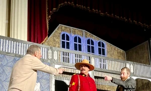 Cove, pe repede-nainte: turnee prin țară, televiziune, teatru și visuri pe  două roți