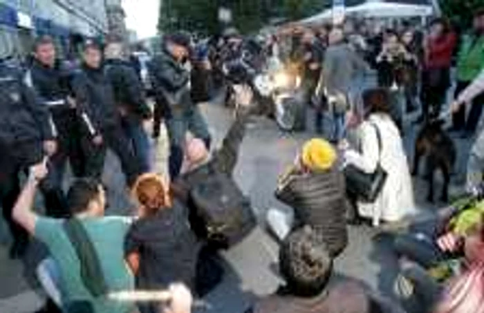Protestatari bulgari în faţa sediului guvernului de la Sofia