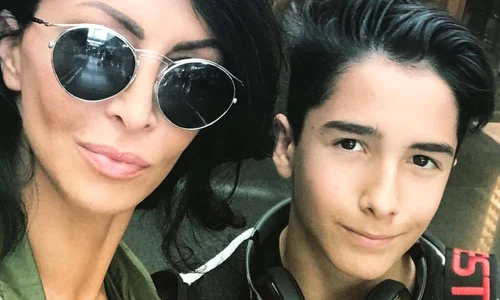 Fiul Mihaelei Rădulescu are iubită Ayan i a cerut voie mamei sale să îşi facă prietenă jpeg