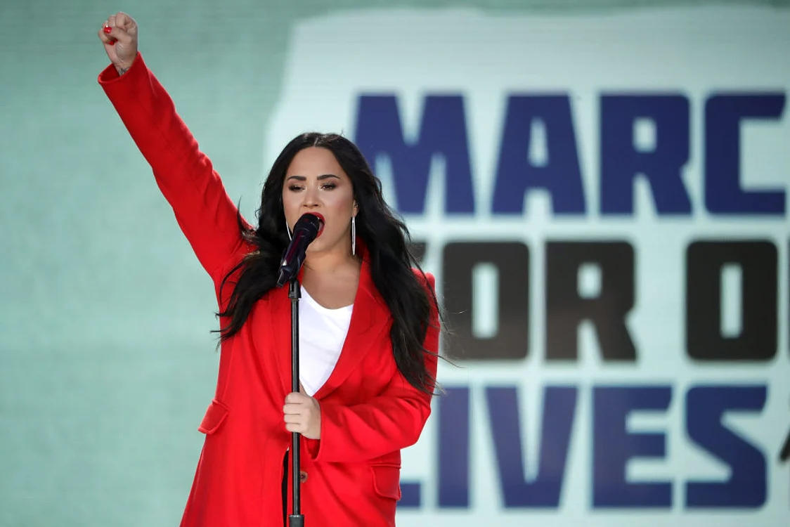 
    Demi Lovato a ieşit de la dezintoxicare după trei luni, însă nu se ştie când va urca din nou pe scenăFoto: Guliver/ Getty Images  