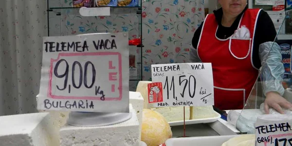 Un kilogram de telemea de Bulgaria costă doar 9 lei