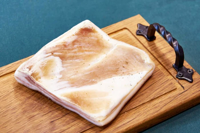 Slănina de mangaliță este populară de-a lungul țării / foto: IStock