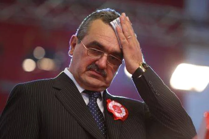 Miron Mitrea află mâine dacă va scapă de pușcărie