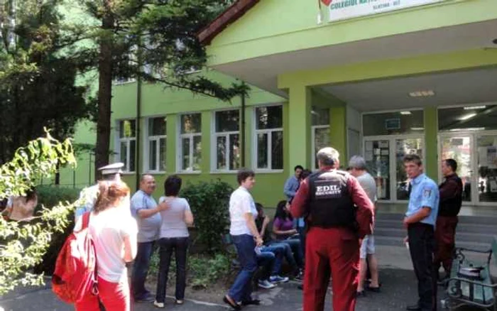 Examen de bacalaureat în judeţul Olt... (FOTO: Mugurel Manea)