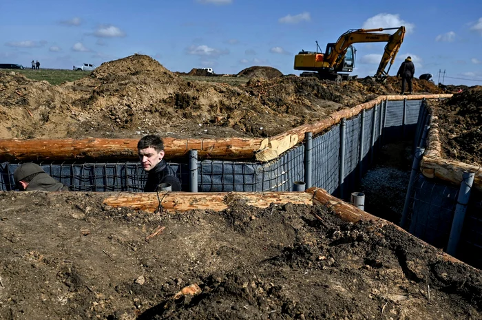 Tranșee fortificate în regiunea Zaporojie FOTO PROFIMEDIA