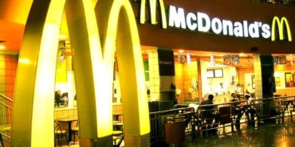 Fast-food-urile, profitabile pe timp de criză