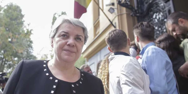 Sevil Shhaideh şi Rovana Plumb la sediul PSD FOTO Inquam Photos Octav Ganea