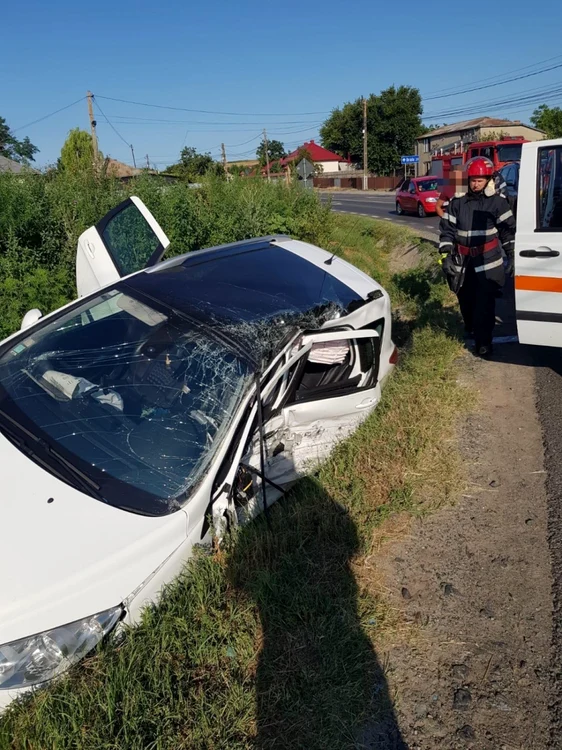 Accident cu patru victime FOTO ISU Delta Tulcea