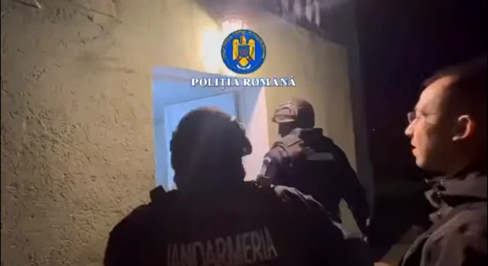 40 de percheziţii în șase județe și București. FOTO: Captură Video / Poliția Română