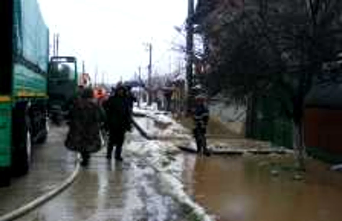 Localnicii vor să dea Primăria în judecată pentru pagubele produse