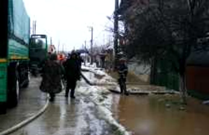 Localnicii vor să dea Primăria în judecată pentru pagubele produse