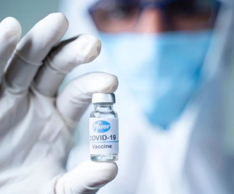 A cincea tranșă de vaccin anti-coronavirus va sosi luni, 18 ianuarie, în România Sursă foto: Shutterstock
