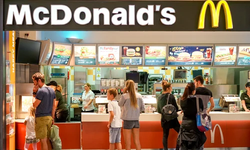 Mcdonalds shutterstock 501557728 jpg