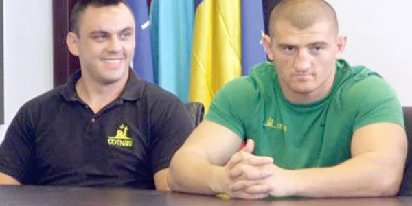 Sebastian Ciobanu şi Cătălin Moroşanu urcă în ring  la Piatra Neamţ
