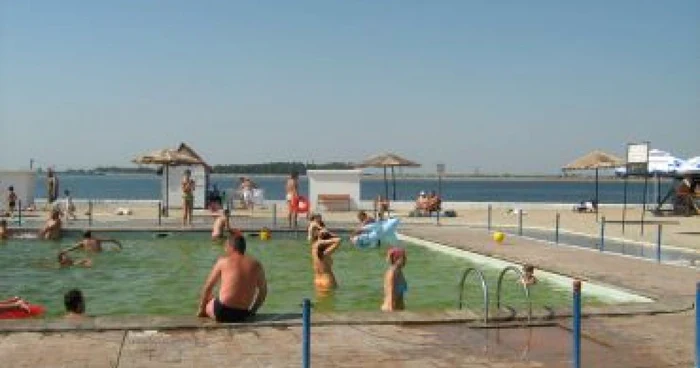 Slatina: Boli de piele din ştranduri şi piscine