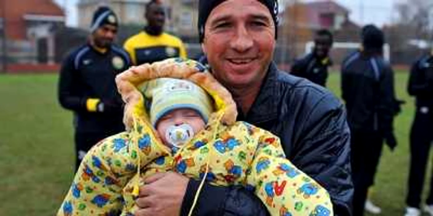 Dan Petrescu şi micuţa Dana