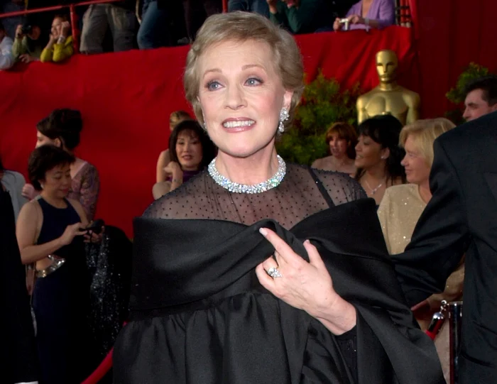 Julie Andrews  