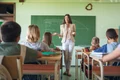 Profesoara profesor scoala invatamant educatie elevi FOTO Shutterstock jpg