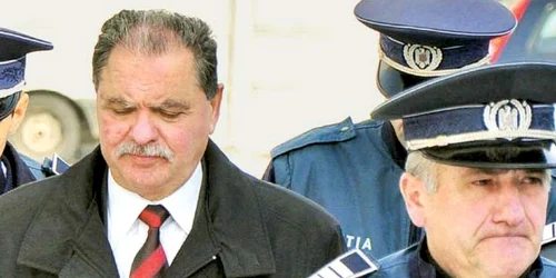 Constantin Nicolescu, preşedintele CJ Argeş, a mai fost anchetat şi în 2011 de procurorii DNA