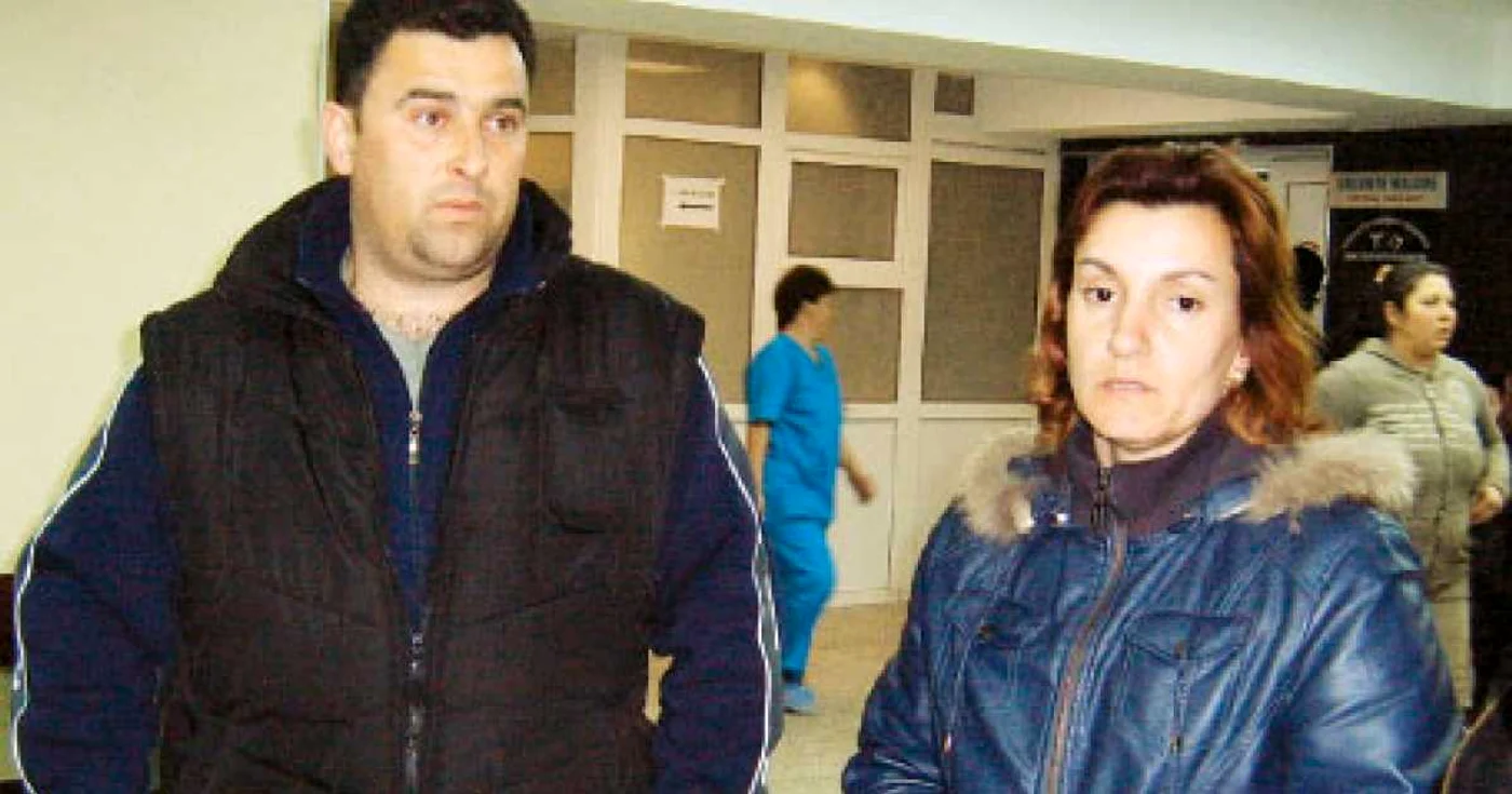 Vasile şi Ana Toma îi acuză pe medici că nu le-au îngrijit copilul
