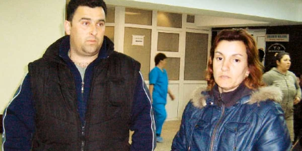 Vasile şi Ana Toma îi acuză pe medici că nu le-au îngrijit copilul