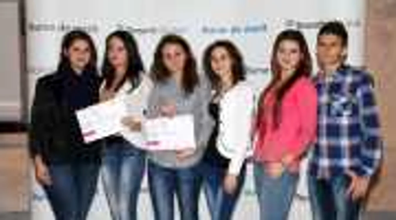 Liceenii cu rezultate deosebite la învăţătură, răsplătiţi de Tenaris FOTO Adevărul