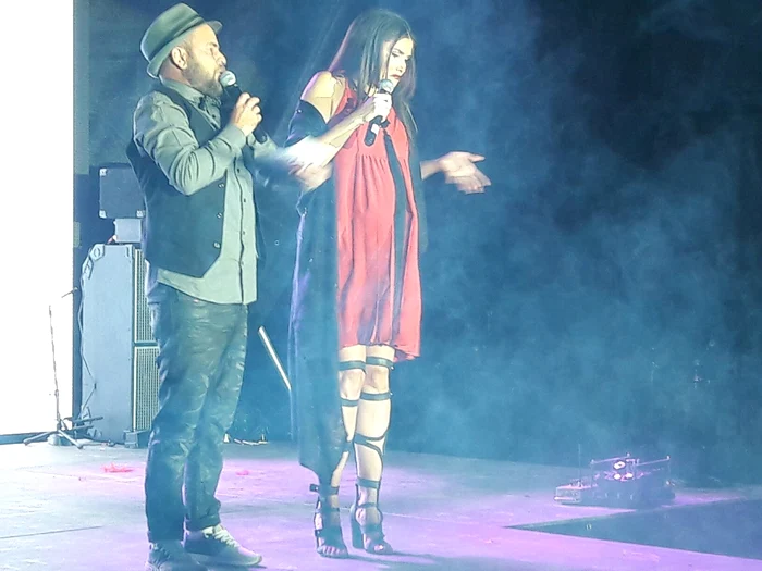 Alina Pușcaș, dezinvoltă pe tocuri cu o lună și jumătate înainte de a naște