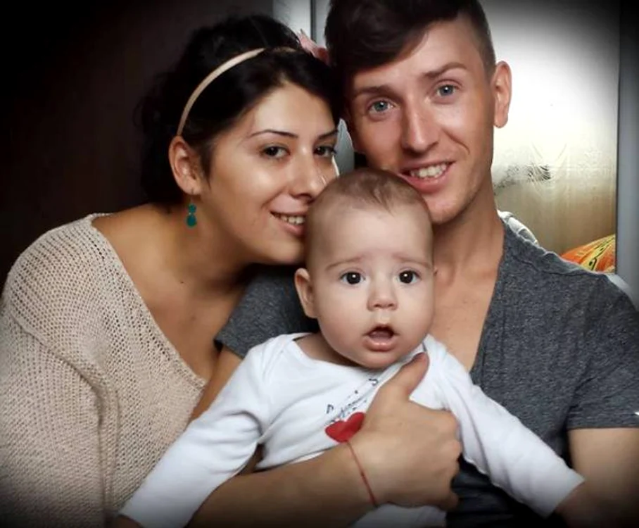 Ionuţ Tănase, alături de soţia sa, Camelia, şi de fiul lor, Matei