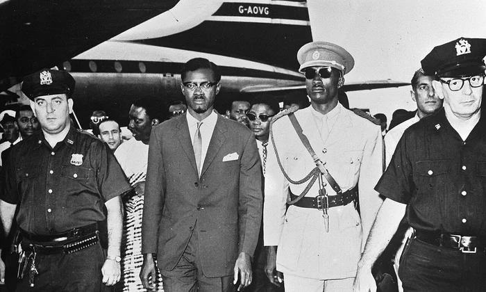 Sosirea lui Patrice Lumumba la New York, la 20 noiembrie 1961 (© Fotograaf Onbekend / Anefo / Wikimedia Commons)