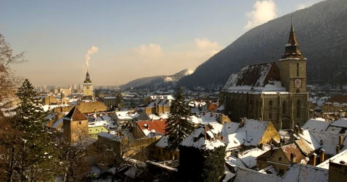 Braşovul iarna, unul din oraşele recomandate de Lonely Planet FOTO:  cluj.travel