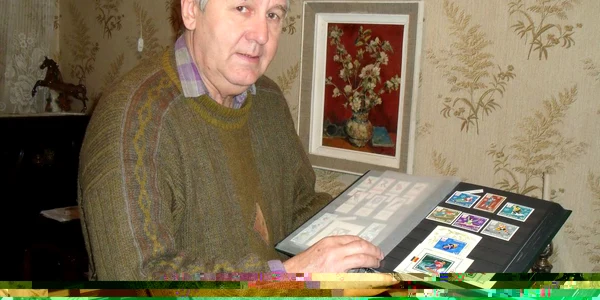 Profesorul focşănean se mândreşte cu colecţia sa