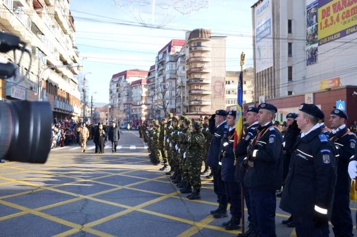 Ceremonie militară în Suceava, de Ziua Naţională a României. FOTO Adevărul