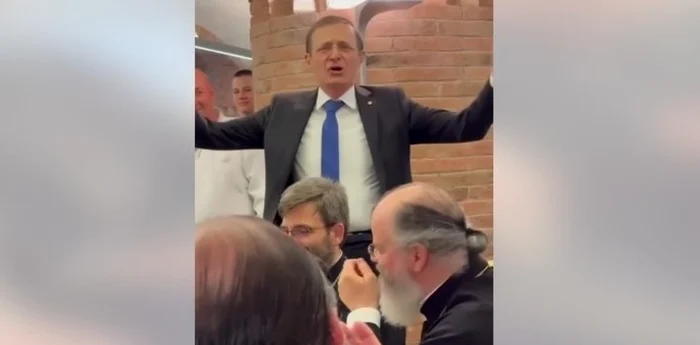 Moment de spontaneitate al academicianului Ioan-Aurel Pop. FOTO: captură video