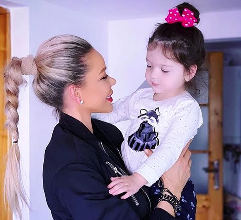 
    Micuța Sofia învață deja poezii Foto Instagram  