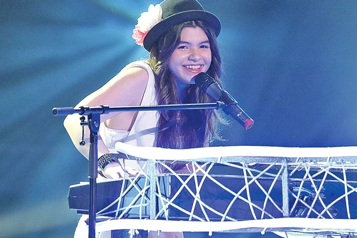 Eduard  Andrei Sandu, Are 33 de ani, este din Iaşi  şi a descoperit pasiunea pentru  teatru foarte târziu, după ce a  visat la multe alte meserii (FOTOGRAFII: PRO TV)