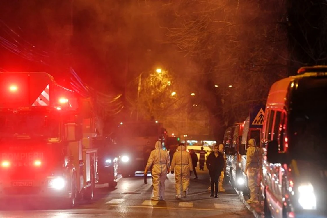 
    În incendiu au muriit 5 paciențiSursa foto: Mediafax/Andreea Alexandru  
