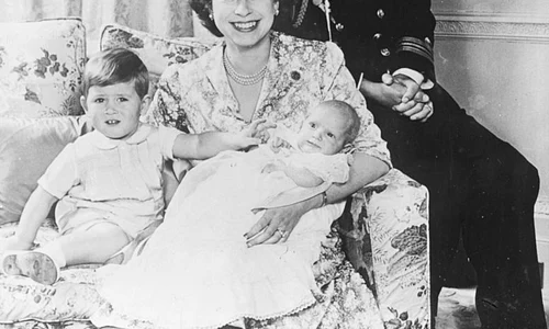 4 elisabeta si copiii gettyimages 568963311 jpg jpeg