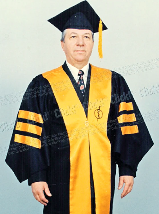 
    Iulian Urziceanu   este renumit în  ţară şi străinătate  pentru calităţile  lui terapeutice (foto: Arhivă personală)  