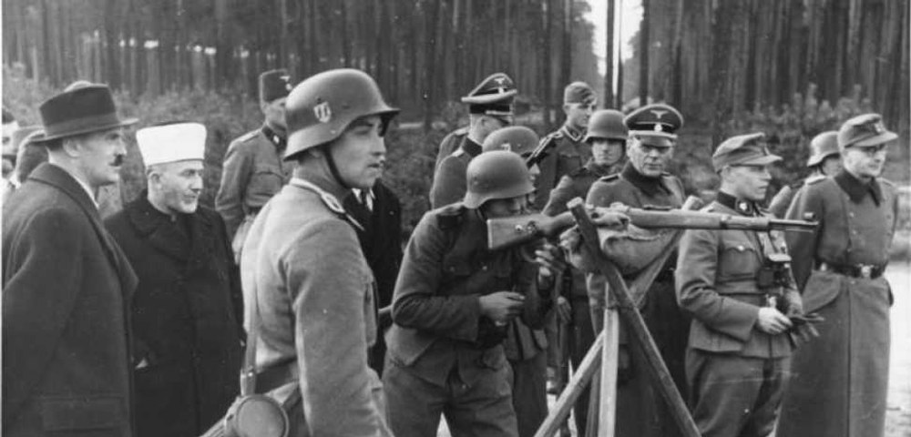 Cine au fost soldații SS, care au înspăimântat lumea întreagă. În Divizia Waffen, au luptat voluntar și ofițeri români 