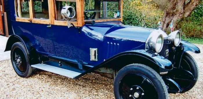 Automobilul „Rochet–Schneider” a fost printre primele care au circulat în România sursa: www.bonhams.com