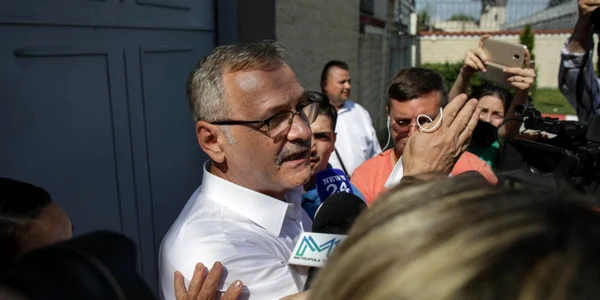 Eliberare Liviu Dragnea - Penitenciarul Rahova - 15 iul 2021 / FOTO Inquam Photos / Octav Ganea