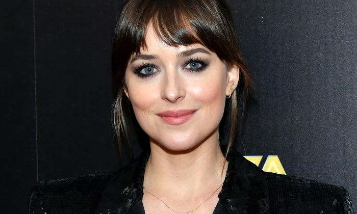 1 dakota johnson gettyimages 1185339643 jpg jpeg