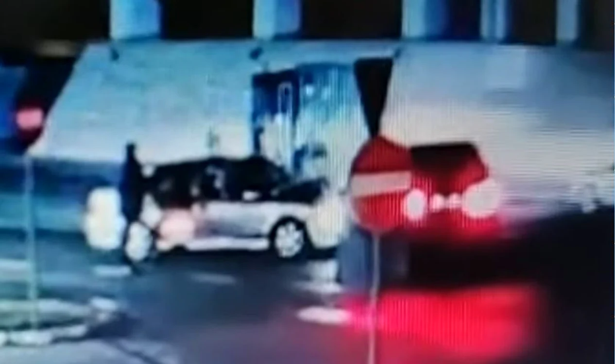 Polițiștii fac cercetări pentru stabilirea cauzelor producerii accidentului Foto: Captură video
