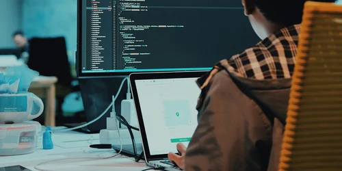 hacker unsplash jpg