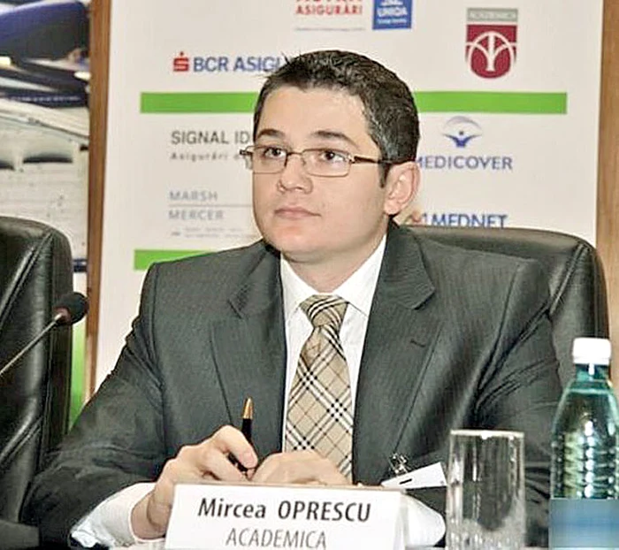 Mircea ar urma să-și viziteze astăzi tatăl arestat