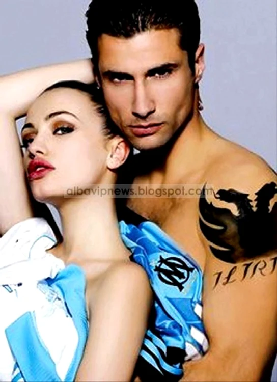 Cei doi, în timp ce formau un cuplu