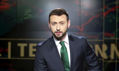 Radu Andrei Tudor prezintă Telejurnalul de seară de la TVR 1 jpeg